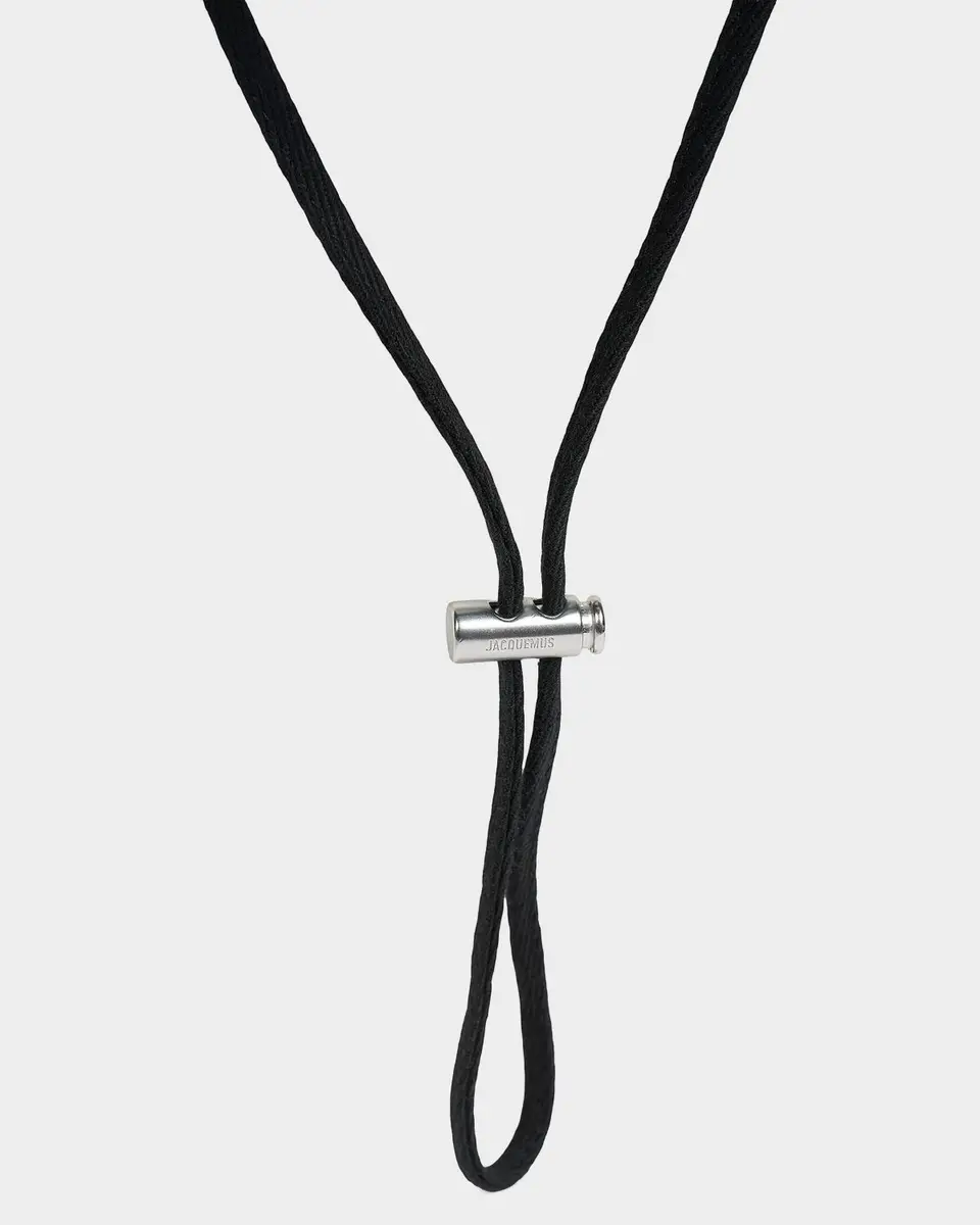 Jacquemus Men's Le Bob Artichaut Bucket Hat with Chin Strap | Thumbnail 4