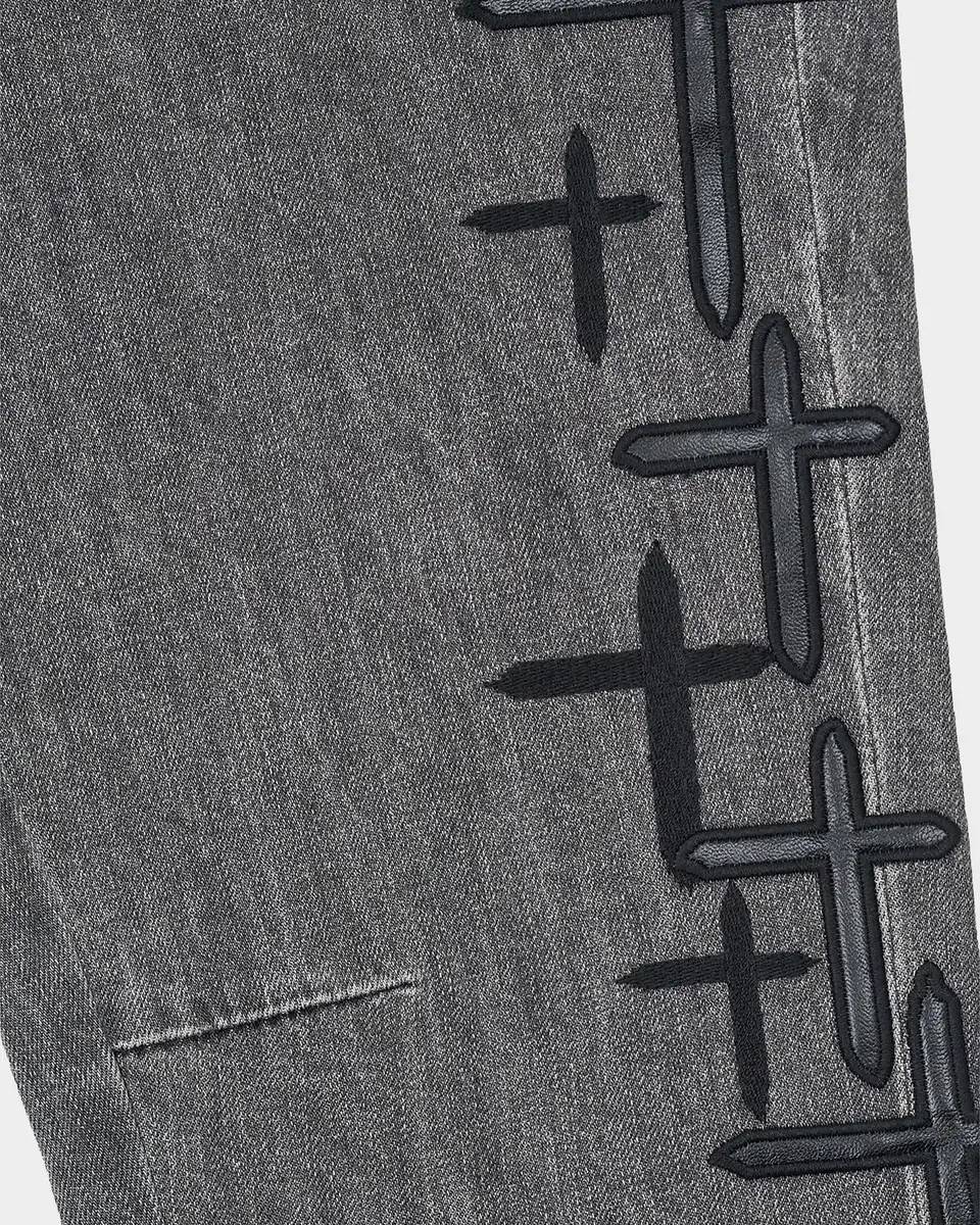 RTA Bryant Logo-Patch Skinny Jeans | Thumbnail 3 RTA Bryant Logo-Patch Skinny Jeans | Thumbnail 3