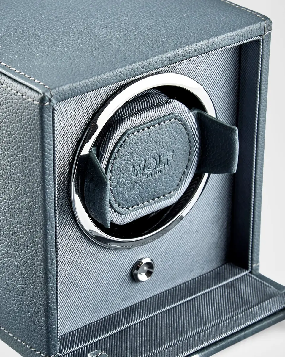 WOLF Cub Single Watch Winder with Cover, Future Grey | Thumbnail 5 WOLF Cub Single Watch Winder with Cover, Future Grey | Thumbnail 5