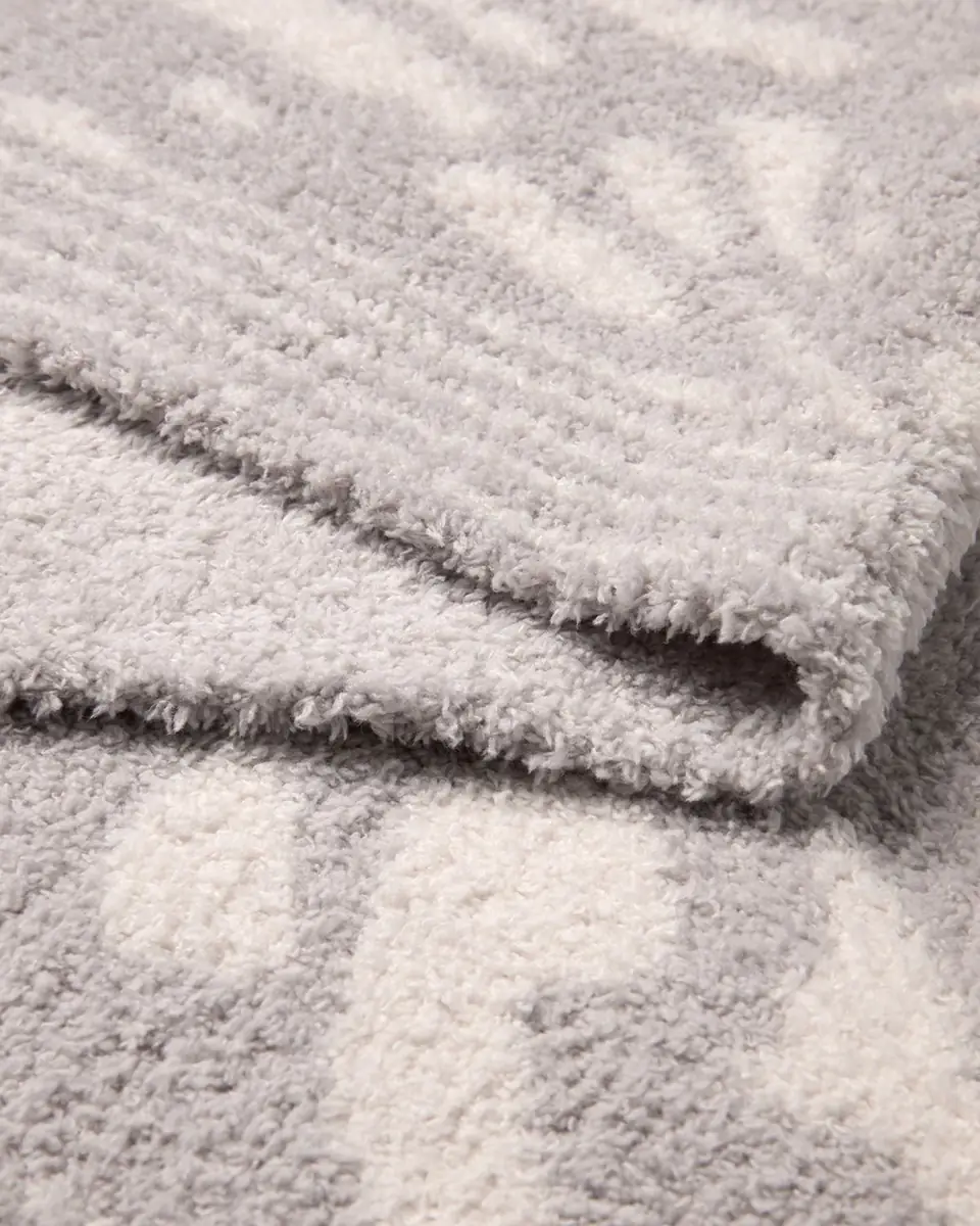 Barefoot Dreams CozyChic Star Animal Throw, 54" x 72" | Thumbnail 4 Barefoot Dreams CozyChic Star Animal Throw, 54" x 72" | Thumbnail 4