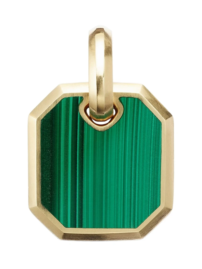 Amulet 18kt gold pendant with malachite