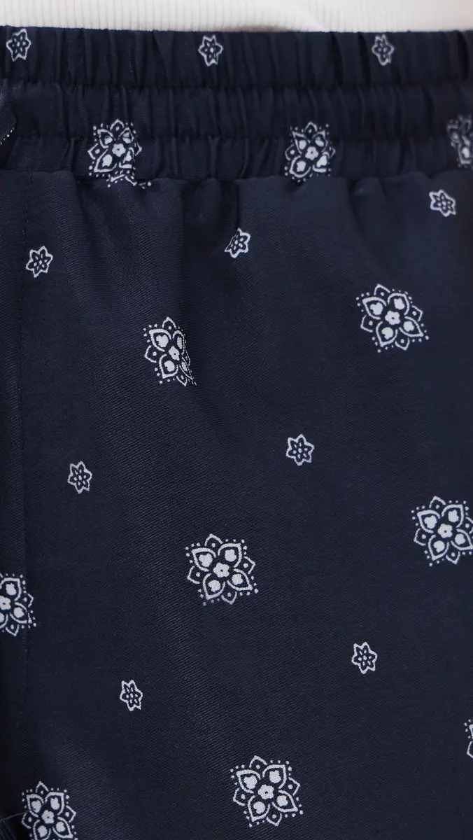 Good American The Recess Shorts Bandana | Thumbnail 6 Good American The Recess Shorts Bandana | Thumbnail 6