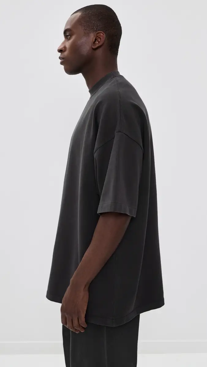 Fear of God Signature 90's Short Sleeve Tee Faded Black | Thumbnail 4 Fear of God Signature 90's Short Sleeve Tee Faded Black | Thumbnail 4