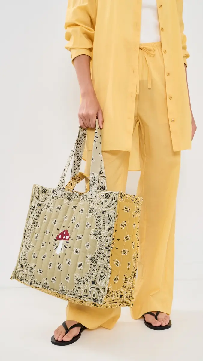 CALL IT BY YOUR NAME Maxi Quilted Champignon Cabas Tote Bag | Thumbnail 3 CALL IT BY YOUR NAME Maxi Quilted Champignon Cabas Tote Bag | Thumbnail 3