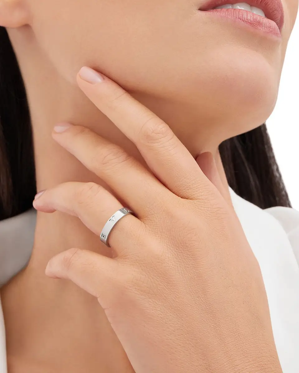 BVLGARI BULGARI BULGARI Plain Band Ring in 18K White Gold, EU 52 / US 6 | Thumbnail 4