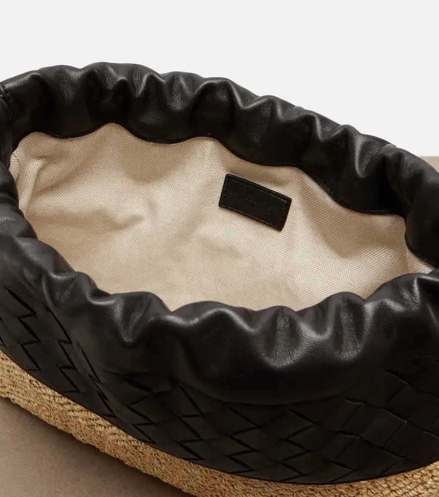 Bottega Veneta Dustbag Small raffia and leather pouch | Thumbnail 3