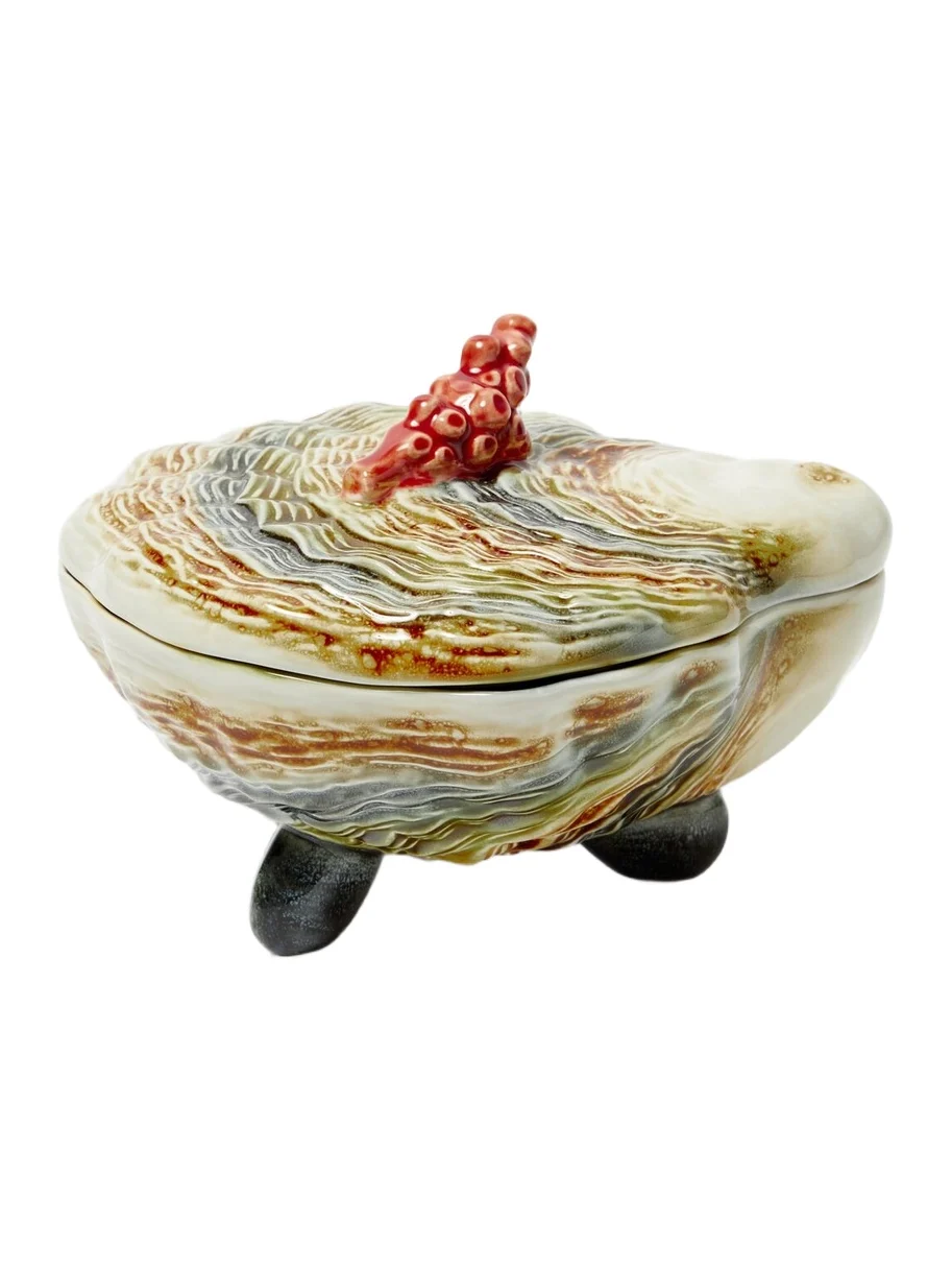 Bordallo Pinheiro Oyster earthenware tureen
