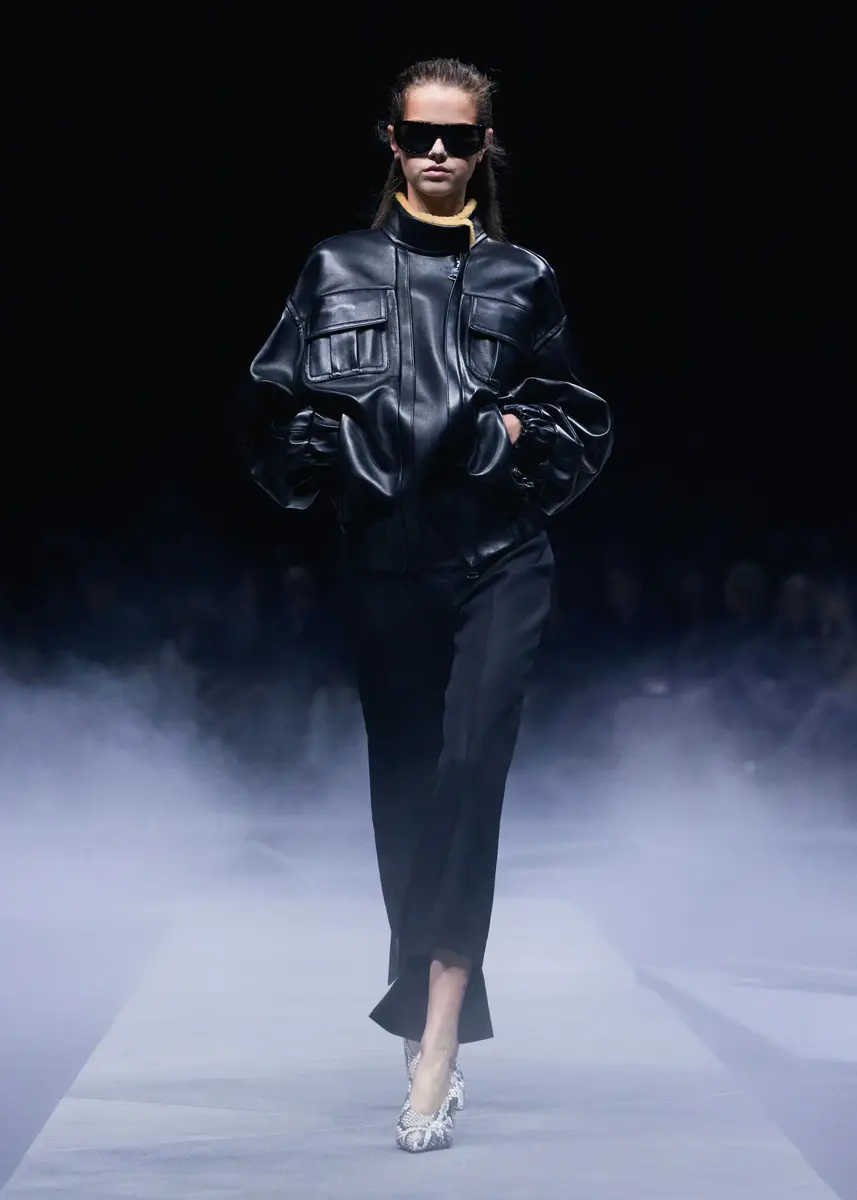 Khaite Rae Pant In Black Wool Silk | Thumbnail 7