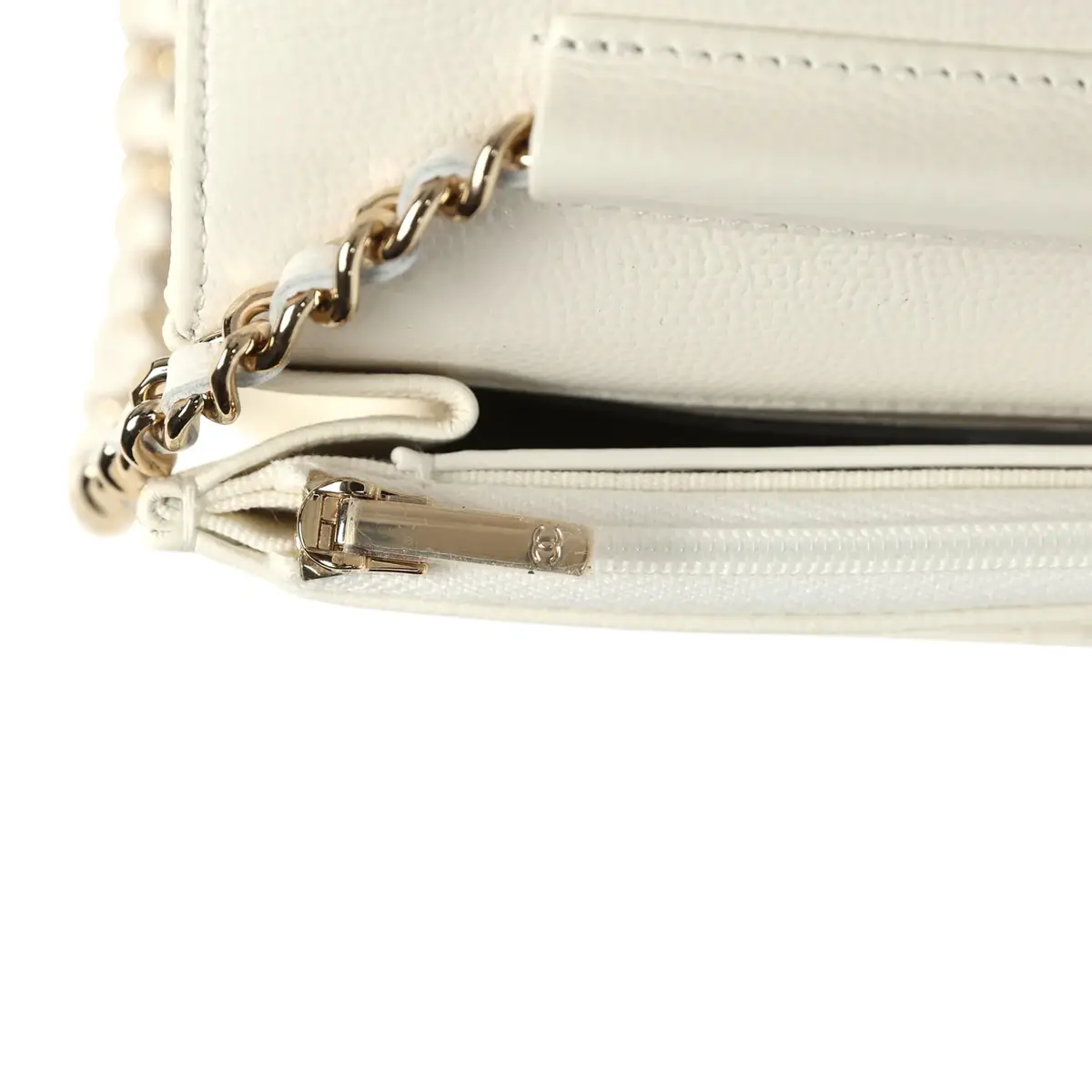 Chanel Chanel Wallet On Chain WOC White Shiny Caviar Light Gold Hardware | Thumbnail 11 Chanel Chanel Wallet On Chain WOC White Shiny Caviar Light Gold Hardware | Thumbnail 11