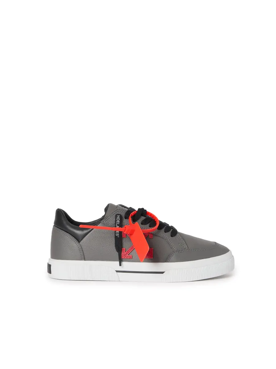 Off-White Vulcanized Low Sneakers