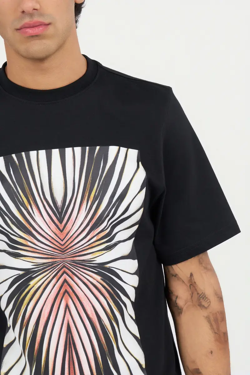 Roberto Cavalli Ray Of Pink Print T-Shirt | Thumbnail 5 Roberto Cavalli Ray Of Pink Print T-Shirt | Thumbnail 5