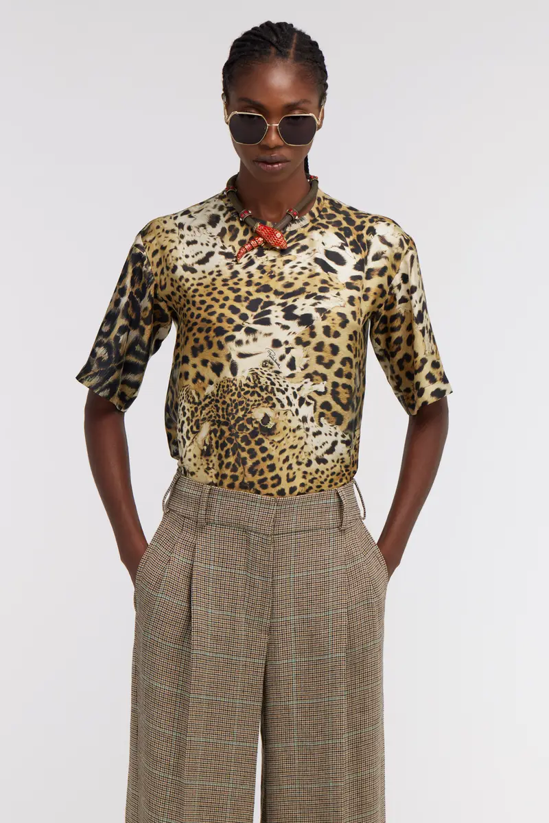 Roberto Cavalli T-shirt with Jaguar Skin print | Thumbnail 2 Roberto Cavalli T-shirt with Jaguar Skin print | Thumbnail 2