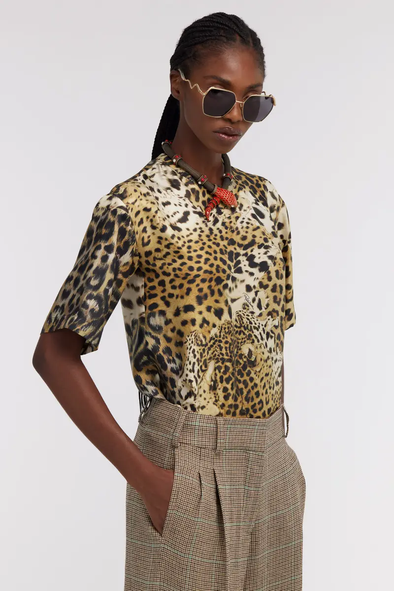 Roberto Cavalli T-shirt with Jaguar Skin print | Thumbnail 4 Roberto Cavalli T-shirt with Jaguar Skin print | Thumbnail 4