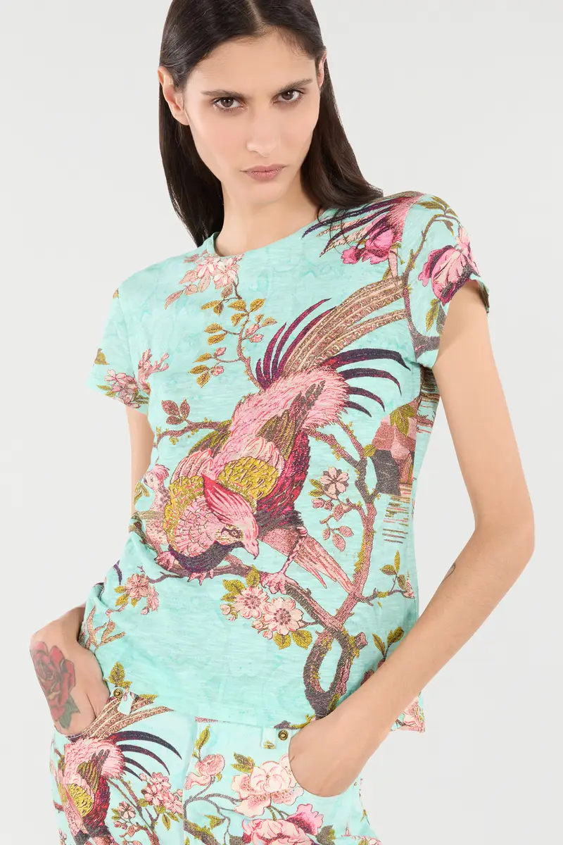 Roberto Cavalli T-Shirt With Oriental Bird Print | Thumbnail 5 Roberto Cavalli T-Shirt With Oriental Bird Print | Thumbnail 5