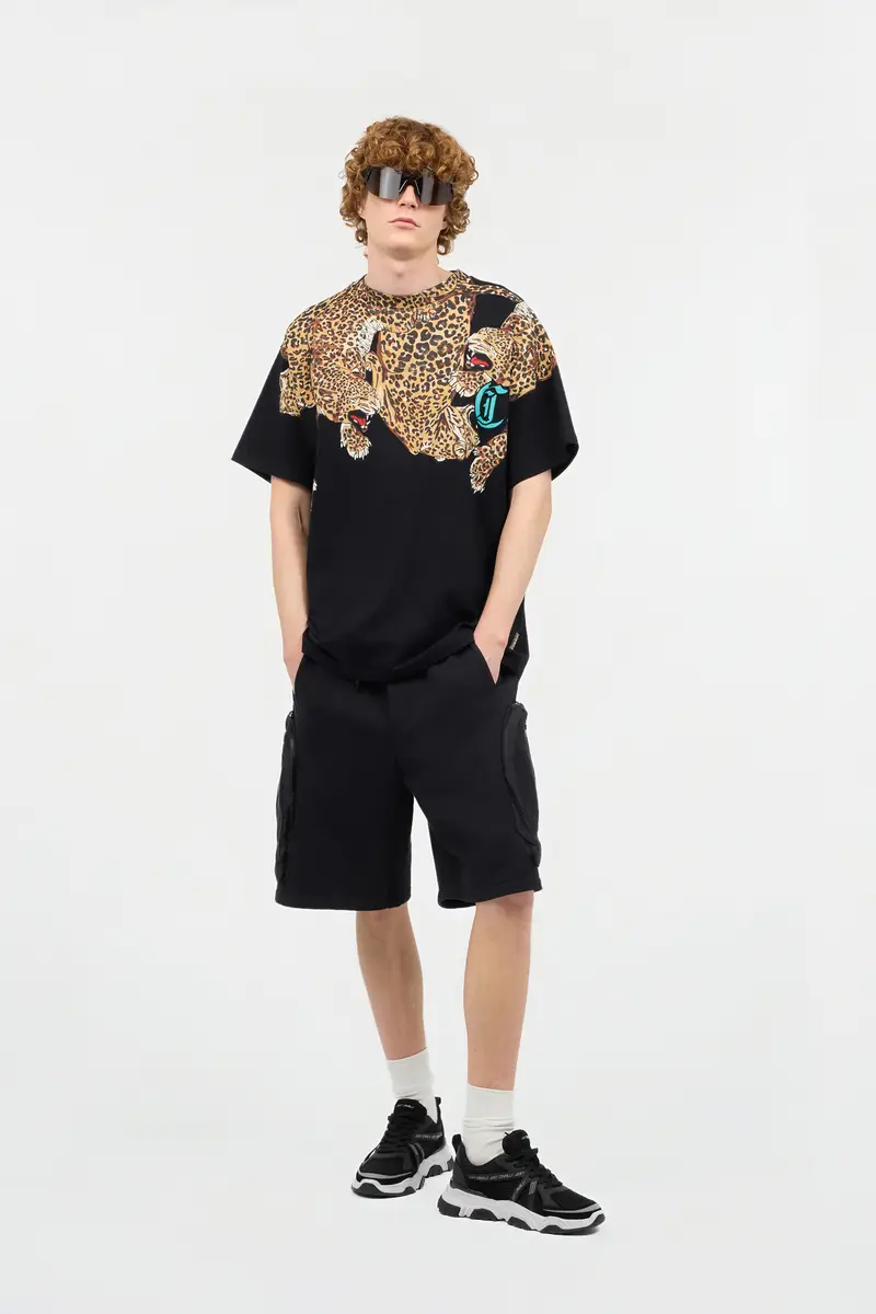 Roberto Cavalli Shorts With Maxi-Pockets And Logo | Thumbnail 6 Roberto Cavalli Shorts With Maxi-Pockets And Logo | Thumbnail 6