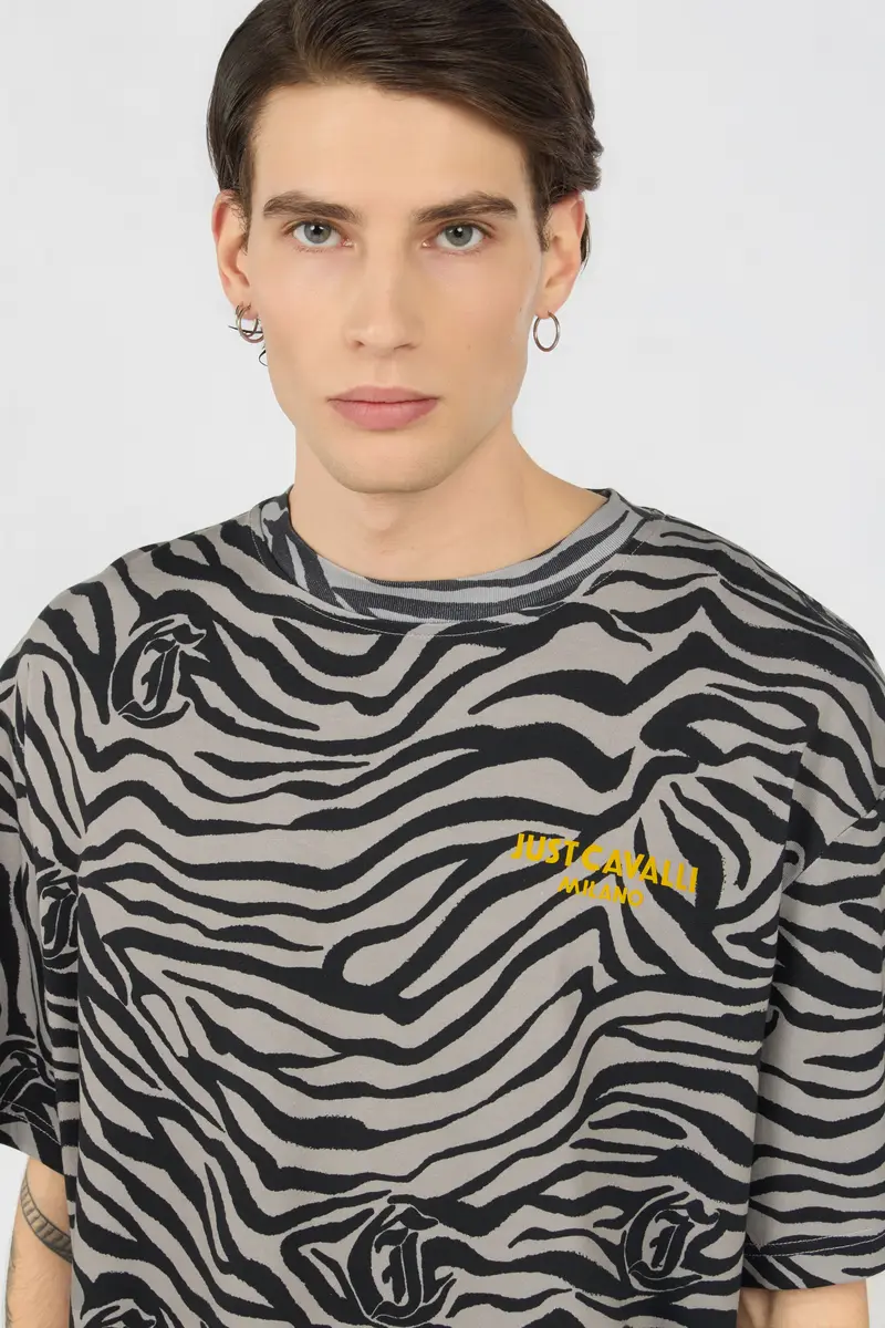 Roberto Cavalli Natural Barb Black Print T-shirt | Thumbnail 4