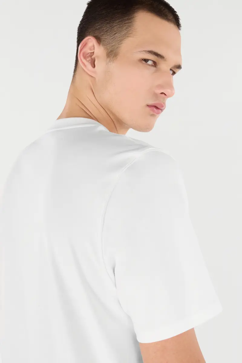Roberto Cavalli T-Shirt With Logo Patch | Thumbnail 5 Roberto Cavalli T-Shirt With Logo Patch | Thumbnail 5