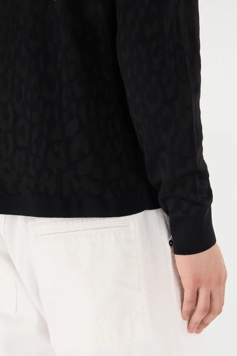Roberto Cavalli Jaguar Skin Long-Sleeved Knitted Polo | Thumbnail 5 Roberto Cavalli Jaguar Skin Long-Sleeved Knitted Polo | Thumbnail 5