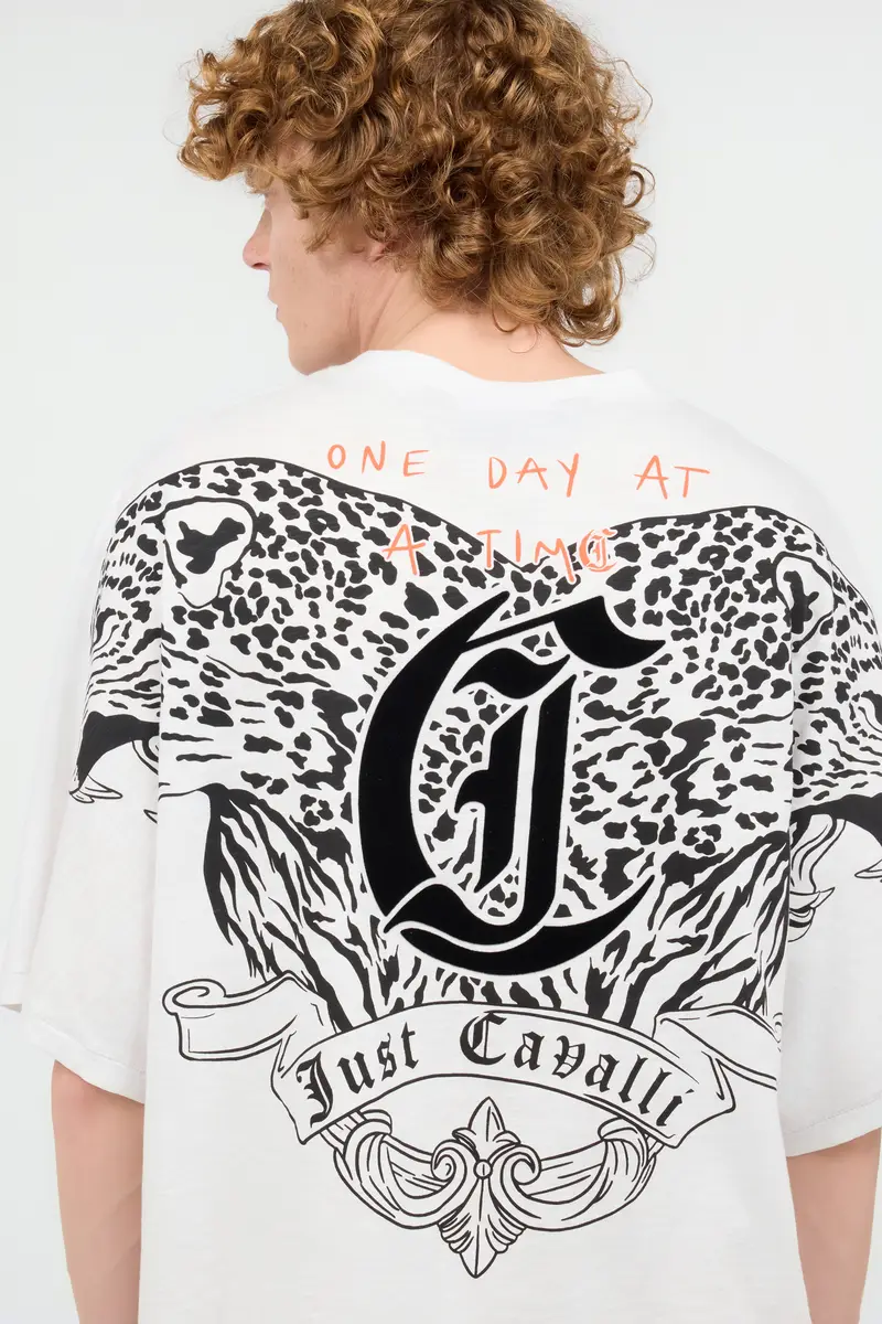 Roberto Cavalli T-Shirt With Mirrored Jaguar And JC Monogram | Thumbnail 6 Roberto Cavalli T-Shirt With Mirrored Jaguar And JC Monogram | Thumbnail 6
