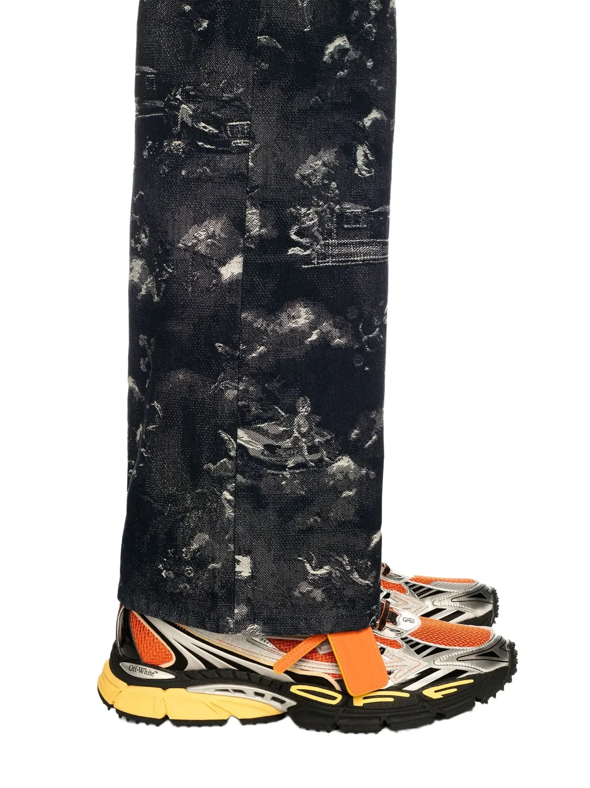 Off-White Orange Be Right Back