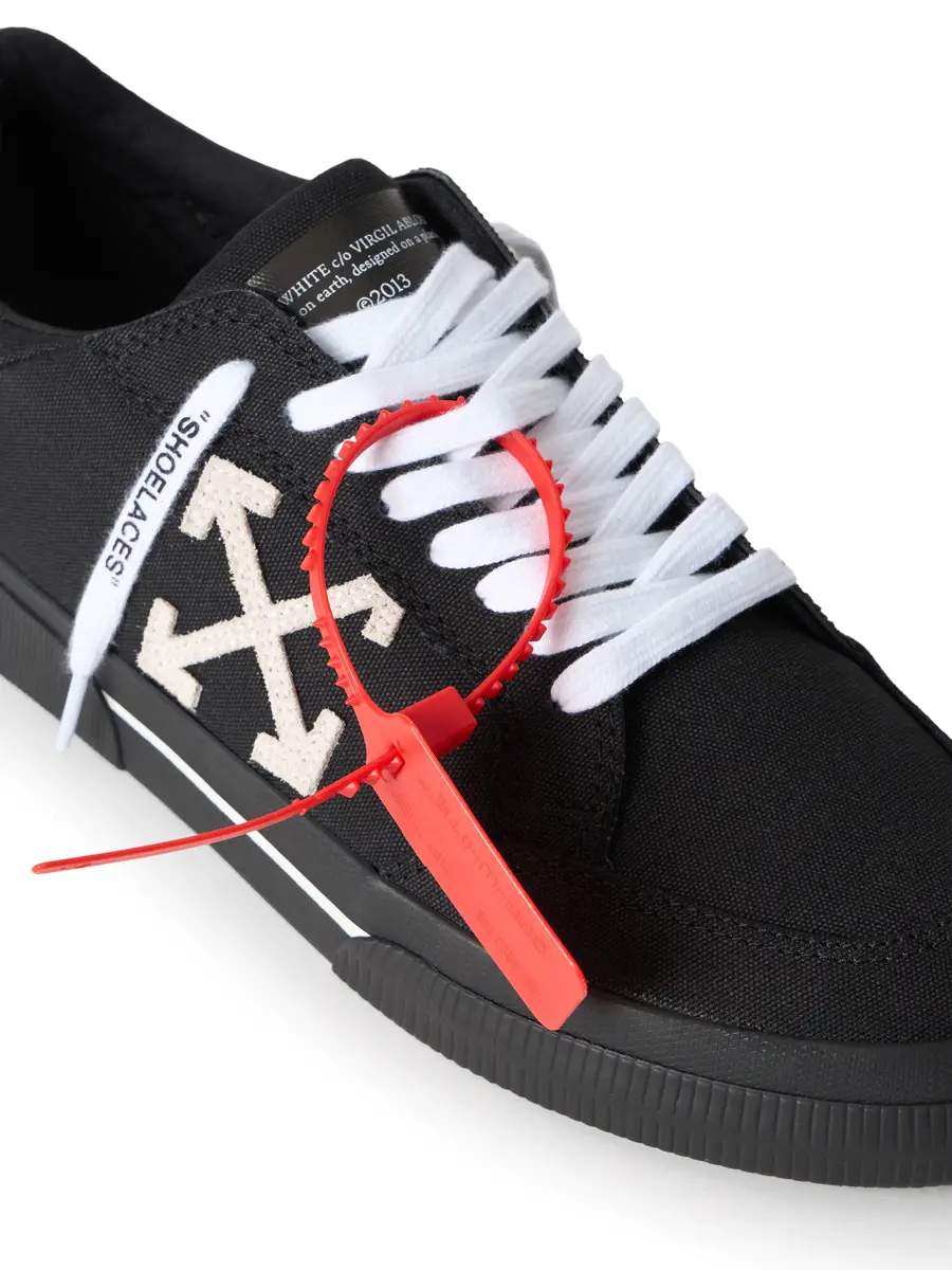 Off-White Vulcanized Low Sneakers | Thumbnail 6