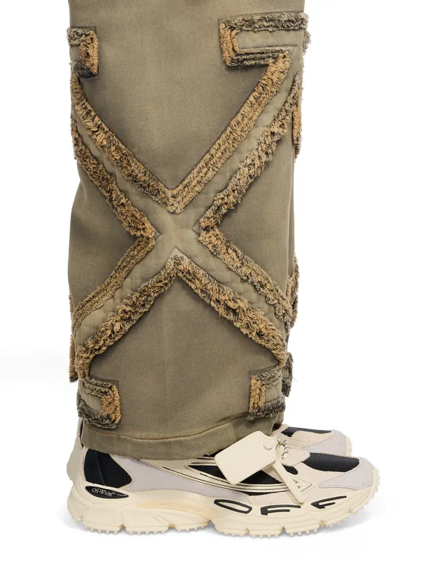Be Right Back Sneakers Be Right Back Sneakers