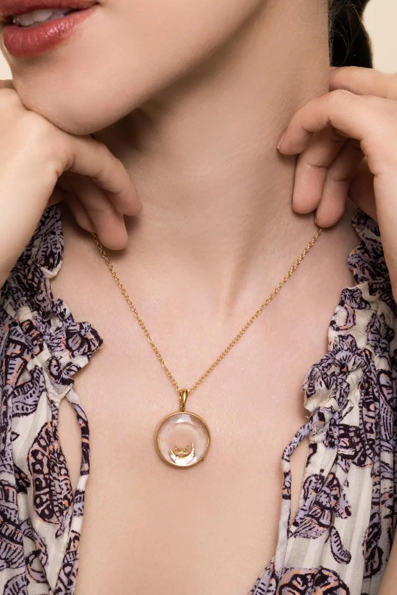 LOQUET Sapphire Large Round Rolo Locket Necklace | Thumbnail 2