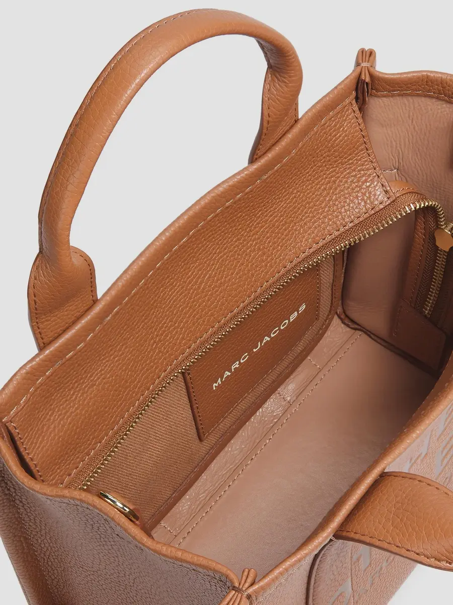Marc Jacobs Women's The Leather Small Tote Bag | Thumbnail 4 Marc Jacobs Women's The Leather Small Tote Bag | Thumbnail 4