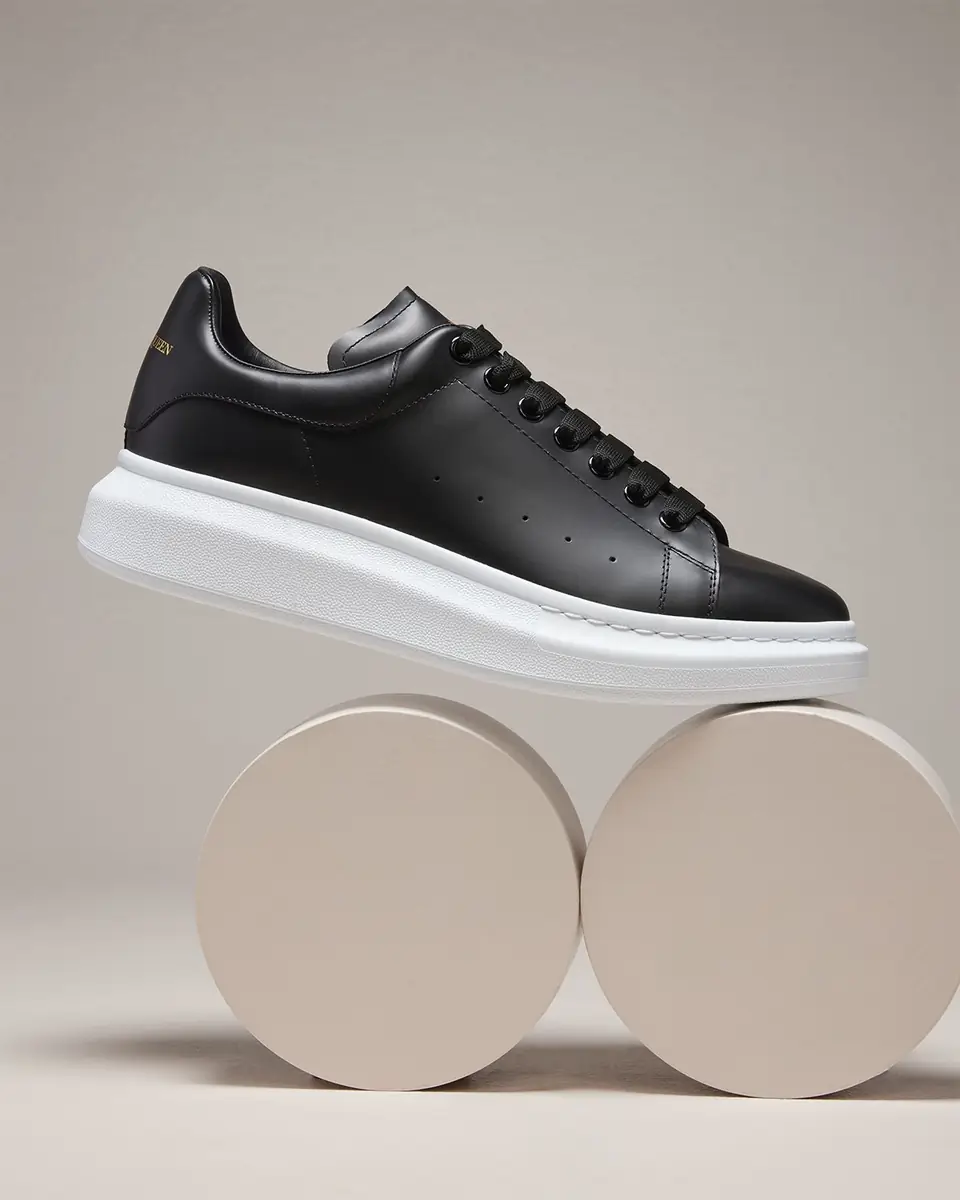 Alexander McQueen Men's Oversized Sneakers | Thumbnail 4 Alexander McQueen Men's Oversized Sneakers | Thumbnail 4