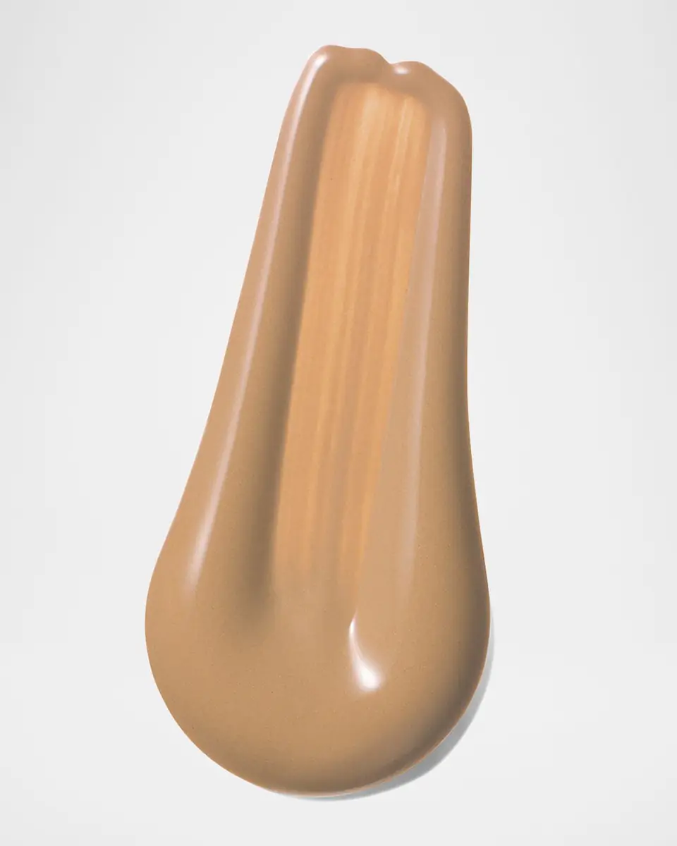 Estée Lauder Double Wear 24-Hour Maximum Cover Camouflage Foundation for Face and Body SPF 15 | Thumbnail 2 Estée Lauder Double Wear 24-Hour Maximum Cover Camouflage Foundation for Face and Body SPF 15 | Thumbnail 2