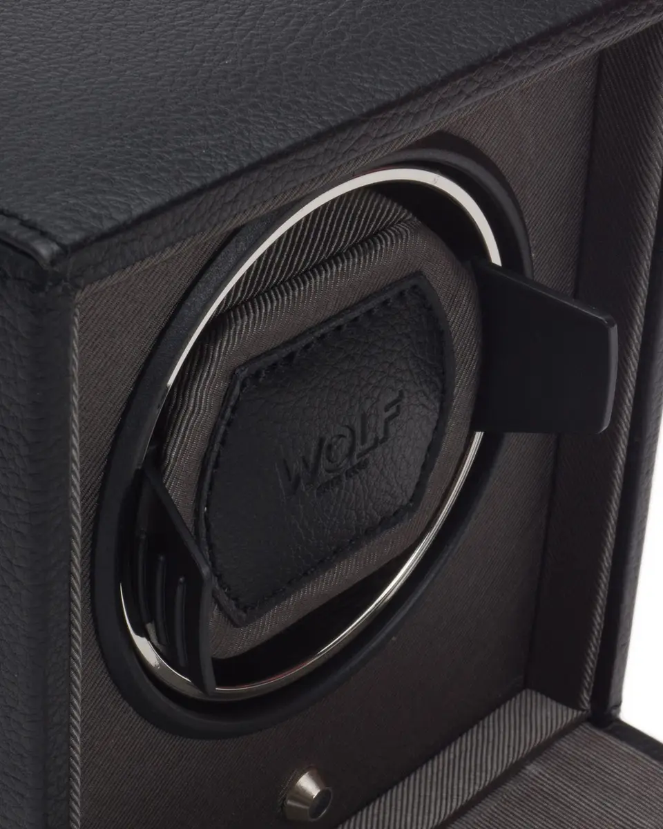 Wolf Cub Watch Winder with Cover | Thumbnail 2 Wolf Cub Watch Winder with Cover | Thumbnail 2