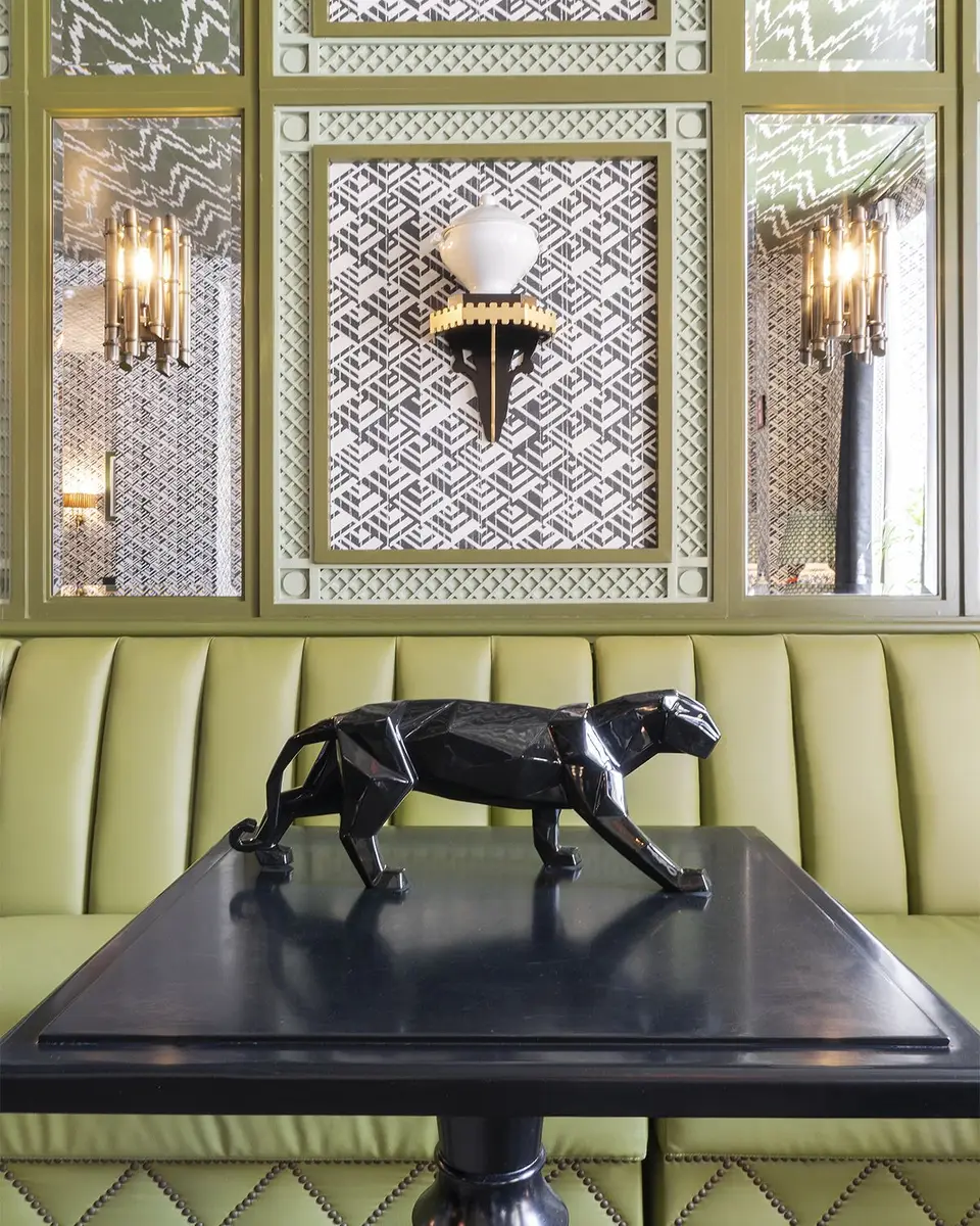 Lladro Origami Black Panther Sculpture | Thumbnail 4 Lladro Origami Black Panther Sculpture | Thumbnail 4