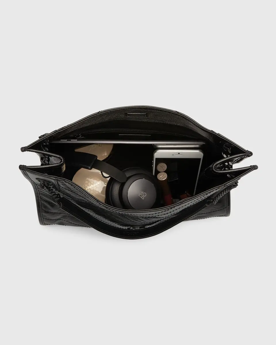 Saint Laurent Niki Medium YSL Shopper Tote Bag in Crinkled Leather | Thumbnail 7 Saint Laurent Niki Medium YSL Shopper Tote Bag in Crinkled Leather | Thumbnail 7