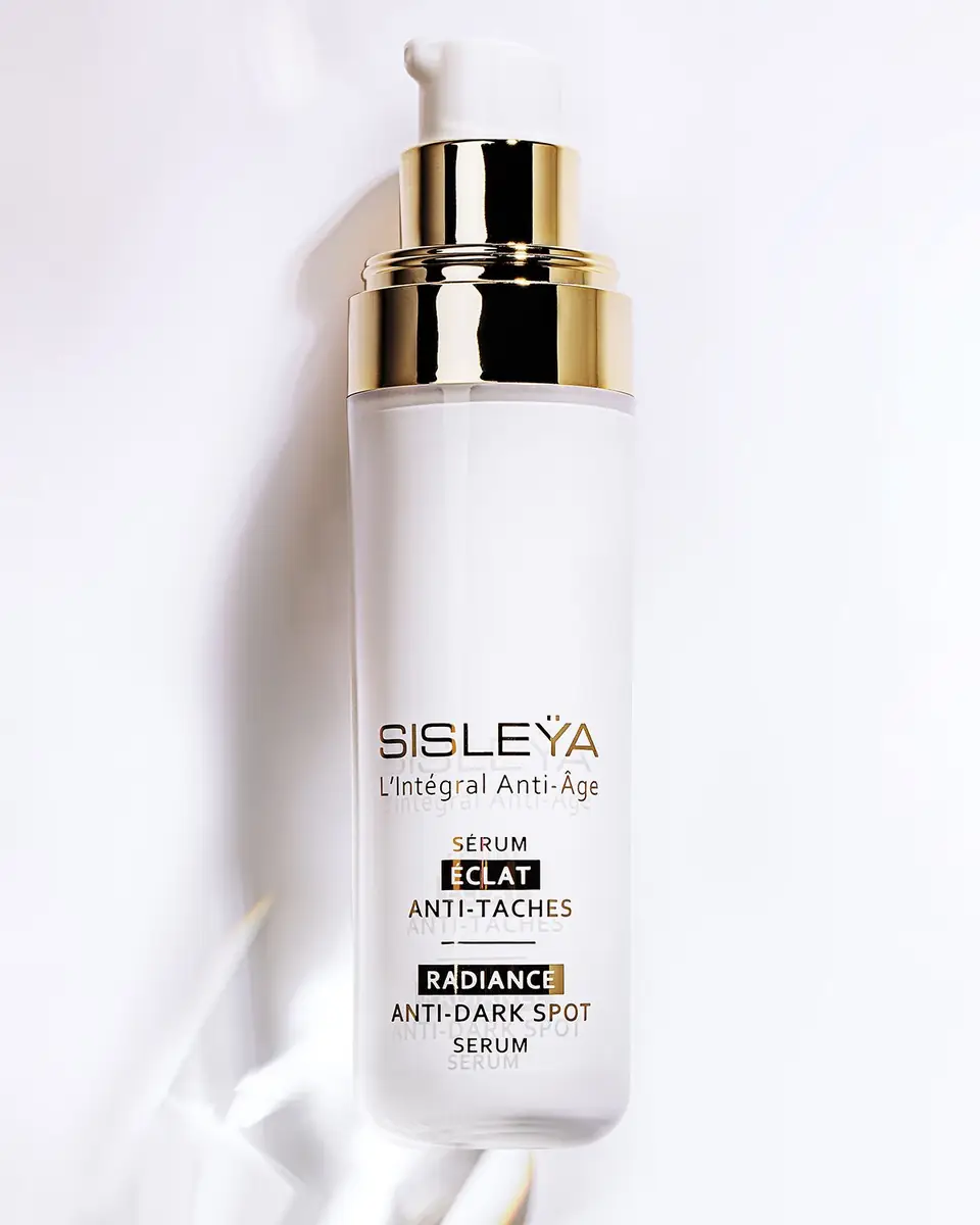 Sisley-Paris Sisleya L 'Integral Anti-Age Radiance Anti-Dark Spot Serum | Thumbnail 6