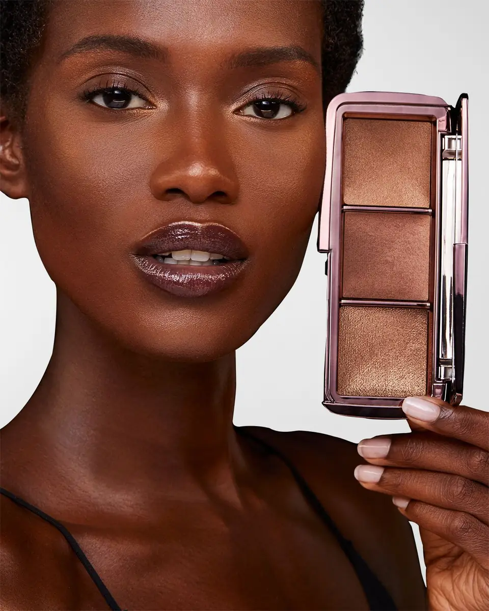 Hourglass Cosmetics Ambient Lighting Palette - Volume III | Thumbnail 4 Hourglass Cosmetics Ambient Lighting Palette - Volume III | Thumbnail 4