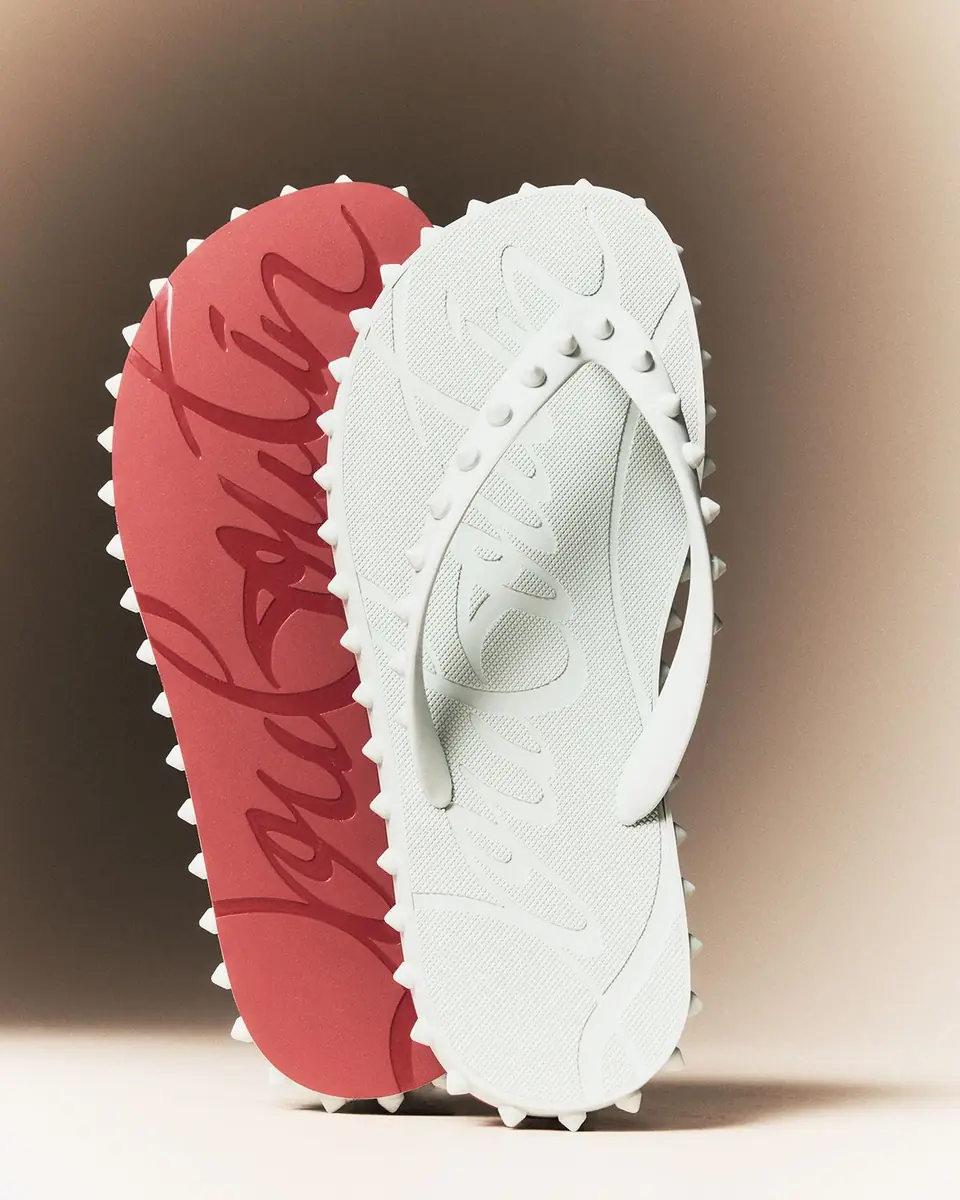 Christian Louboutin Loubi Donna Spike Flip Flops | Thumbnail 3 Christian Louboutin Loubi Donna Spike Flip Flops | Thumbnail 3
