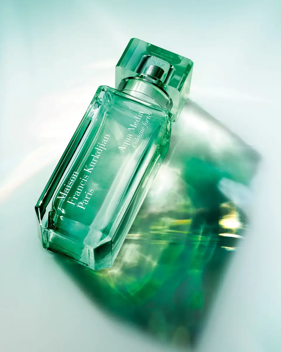 Maison Francis Kurkdjian Aqua Media Cologne Forte Eau de Parfum | Thumbnail 4 Maison Francis Kurkdjian Aqua Media Cologne Forte Eau de Parfum | Thumbnail 4