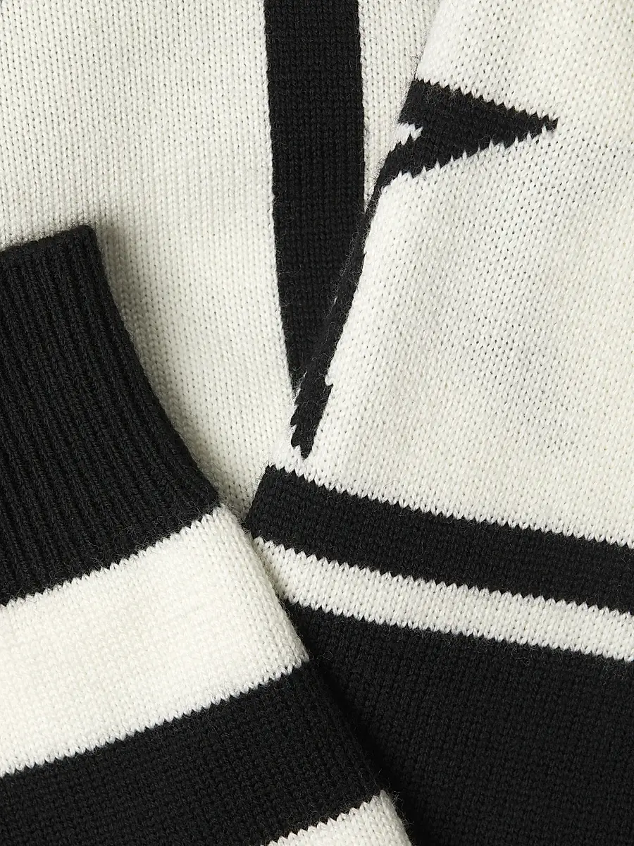 Perfect Moment Women's "Ski" Wool Turtleneck Sweater | Thumbnail 6 Perfect Moment Women's "Ski" Wool Turtleneck Sweater | Thumbnail 6