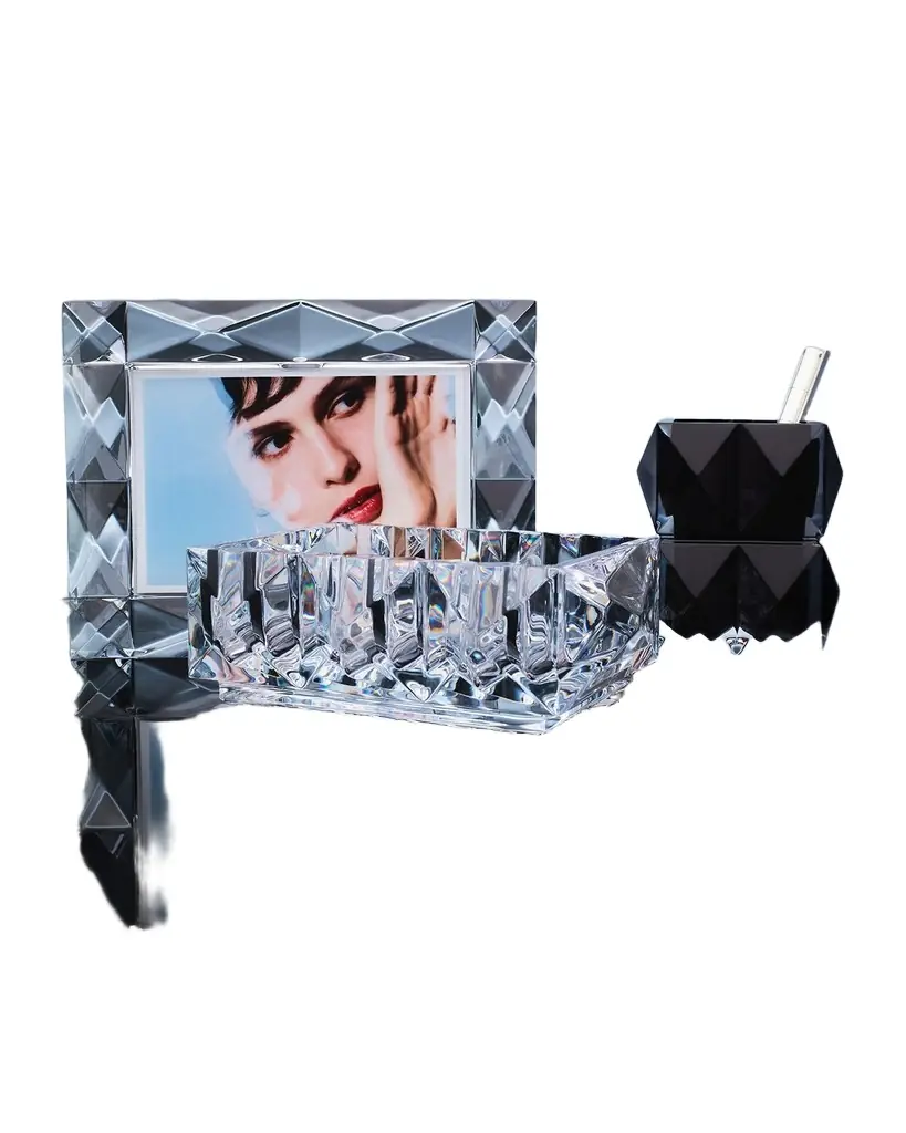 Baccarat Louxor Frame, 4" x 6" | Image 1 Baccarat Louxor Frame, 4" x 6" | Image 1