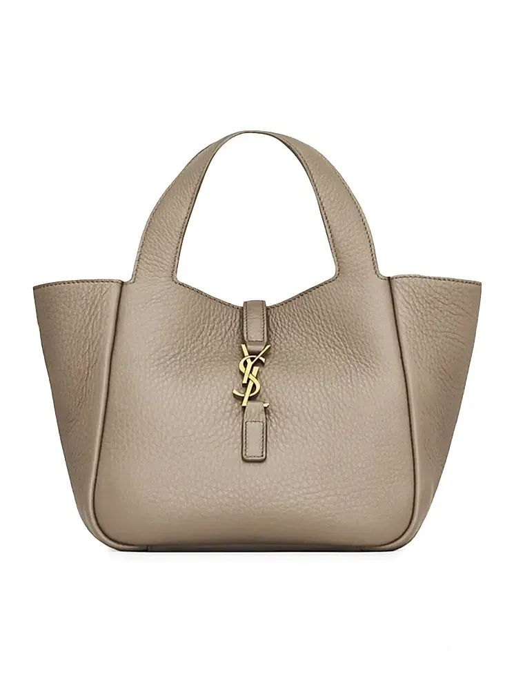 Women's Le 5 À 7 Baby Bea Top Handle Bag in Grained Leather - Light Cumin
