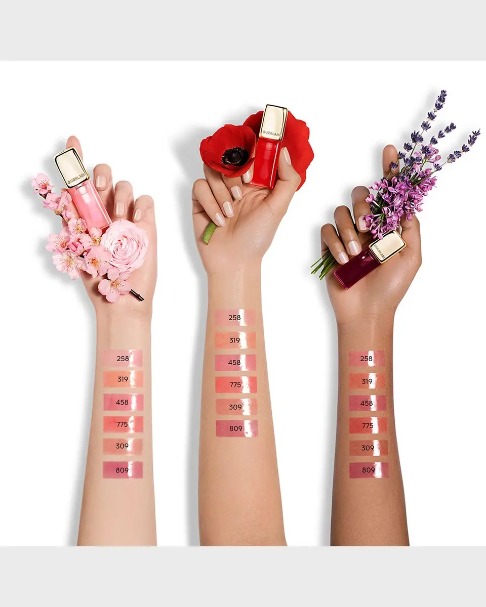 Guerlain Kiss Kiss Bee Glow Lip Oil | Thumbnail 4 Guerlain Kiss Kiss Bee Glow Lip Oil | Thumbnail 4