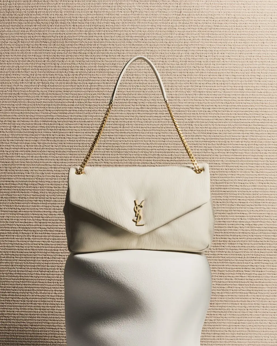 Saint Laurent Calypso Large YSL Shoulder Bag in Leather | Thumbnail 4 Saint Laurent Calypso Large YSL Shoulder Bag in Leather | Thumbnail 4