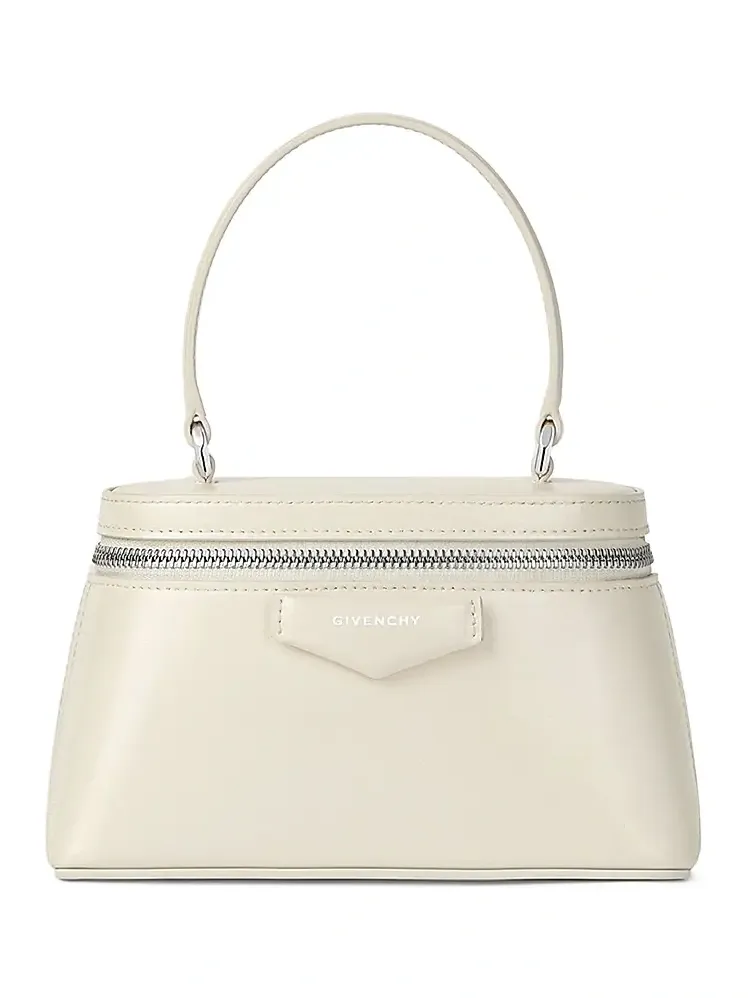 Women's Antigona Vanity Bag in Box Leather with Chain - Cream Women's Antigona Vanity Bag in Box Leather with Chain - Cream