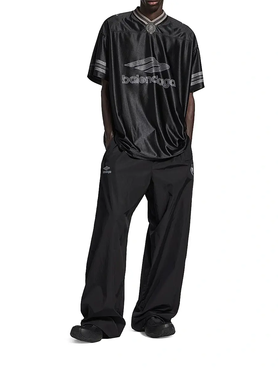 Balenciaga Men's 3B Football V-Neck Oversized T-Shirt | Thumbnail 7 Balenciaga Men's 3B Football V-Neck Oversized T-Shirt | Thumbnail 7
