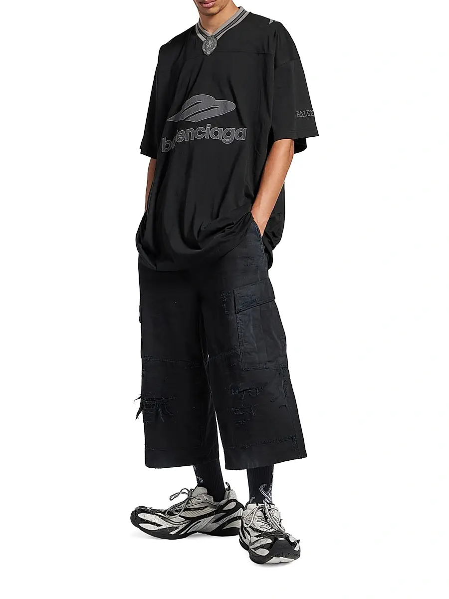Balenciaga Men's 3B Football V-Neck Oversized T-Shirt | Thumbnail 6 Balenciaga Men's 3B Football V-Neck Oversized T-Shirt | Thumbnail 6