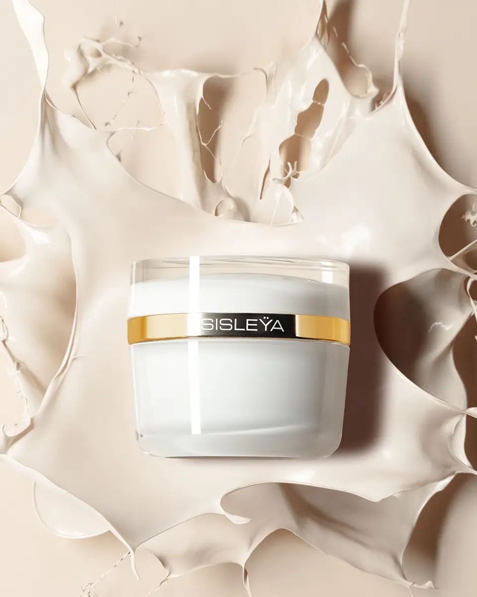Sisley-Paris Sisleya L 'Integral Anti-Age Fresh Gel Cream, 1.6 oz. | Thumbnail 4 Sisley-Paris Sisleya L 'Integral Anti-Age Fresh Gel Cream, 1.6 oz. | Thumbnail 4