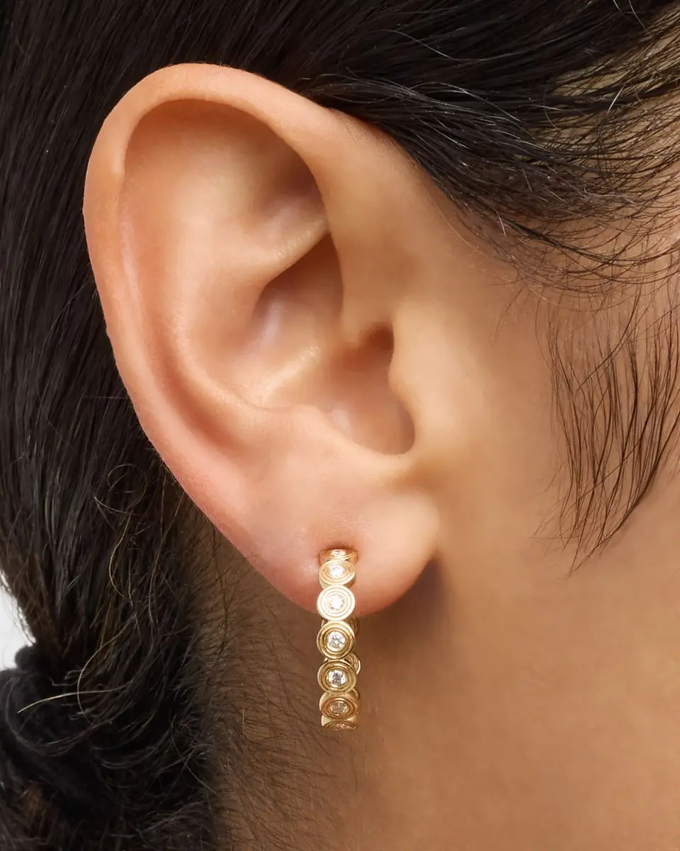 Sydney Evan 14k Gold Fluted Diamond Earrings | Thumbnail 2