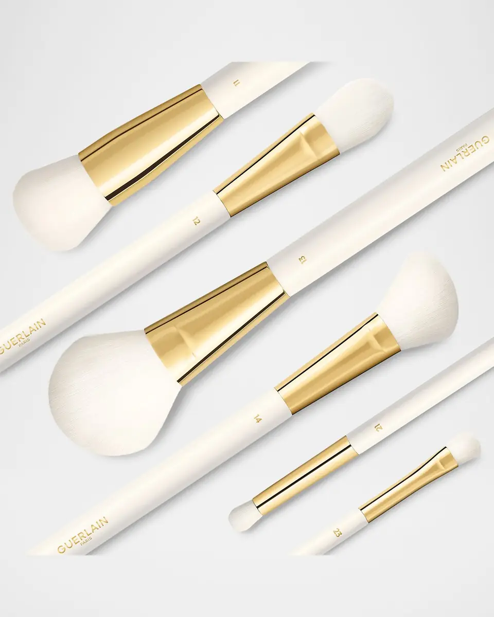 Guerlain No 21 Eyeshadow Blending Brush | Thumbnail 5 Guerlain No 21 Eyeshadow Blending Brush | Thumbnail 5