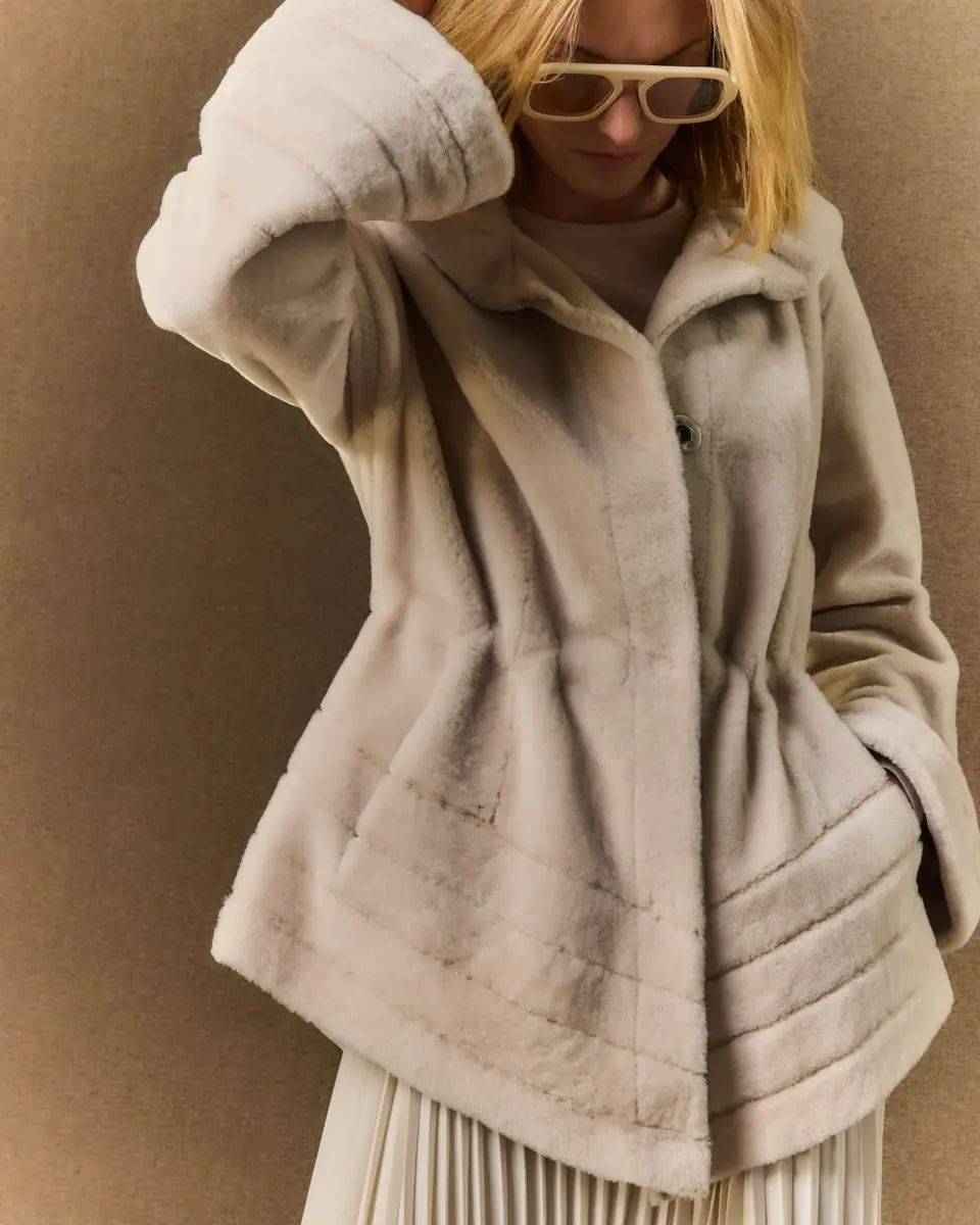 Gorski Reversible Textured Lamb Shearling Jacket | Thumbnail 4