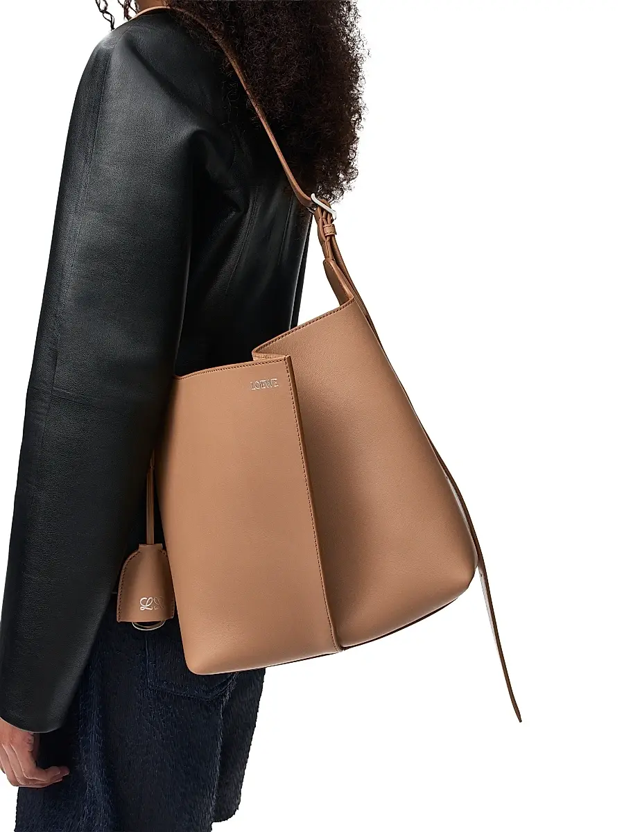 Loewe Women's Bilbao Medium Leather Bucket Bag | Thumbnail 4